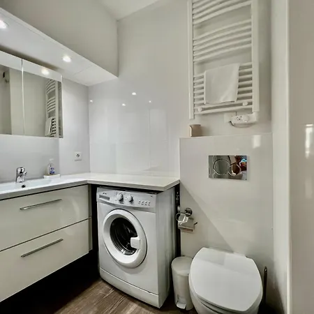 Charming And Cozy Close To Monaco *